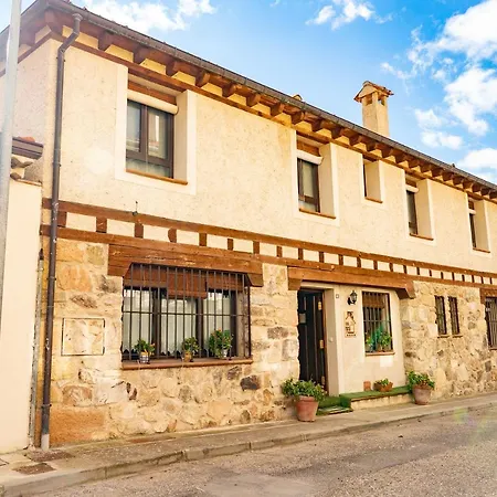 El Pajar De Trescasas Holiday home Sonsoto